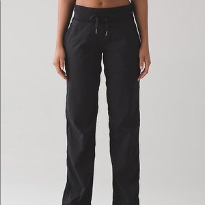 LuluLemon Dance Studio Pant III UL R Size 8